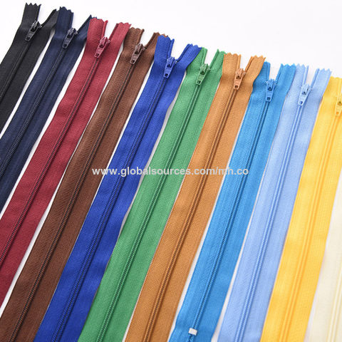 5 Plastic Waterproof Molded Zipper for Jacket Garments - China Vislon  Zipper and Zipper & Custom Pulls price