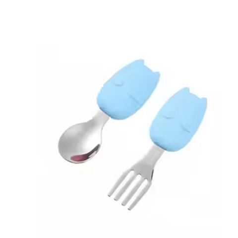 Juego ergonómico de tenedor y cuchara de acero inoxidable con mangos suaves de silicona, duradero y cómodo para uso diario for sale at factory direct price
