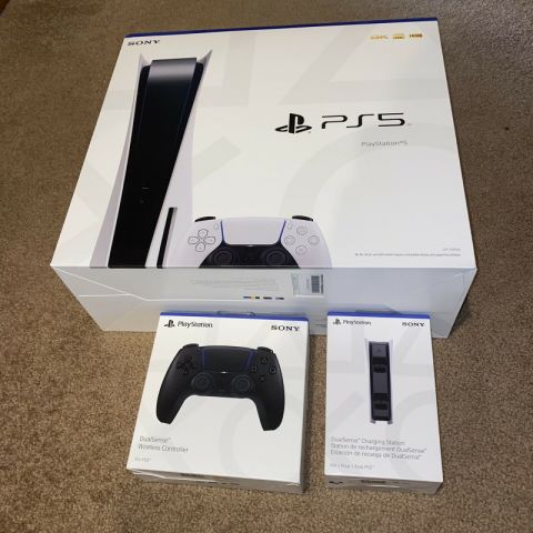 Sony PlayStation 5 PS5 Console Standard Edition 2 controllers & 5