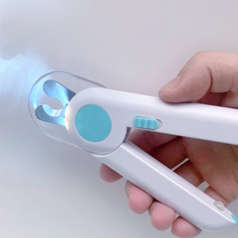 nail trimmer with light