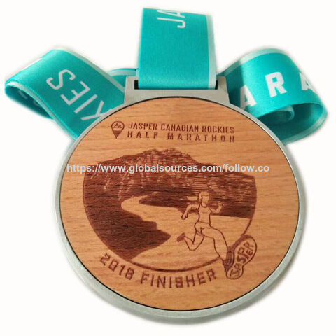 Médaille de Métal Semi-Marathon avec Autocollant en Bois de Hêtre pour Finisseurs Canadiens de Jasper