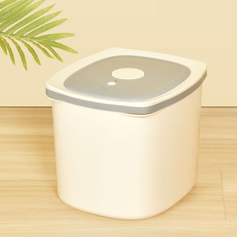 designer pet food containers