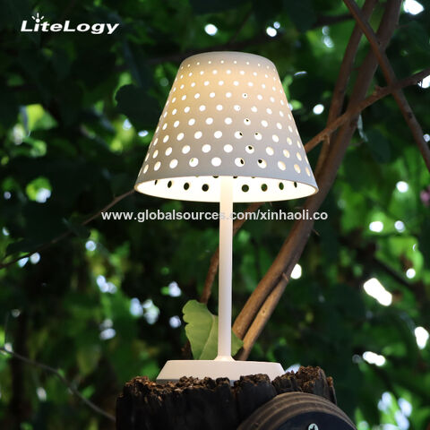 Creative Hollow Carved Lantern Light Lampe décorative Batterie