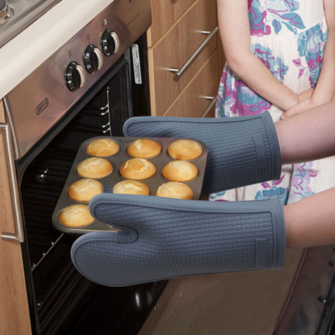 https://p.globalsources.com/IMAGES/PDT/B1188395142/oven-mitts.jpg