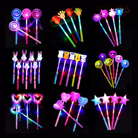 LED colorées de baguette magique Stars clignotant bâton magique pour les  enfants - Chine Bâton lumineux Magic et bâton lumineux à LED prix