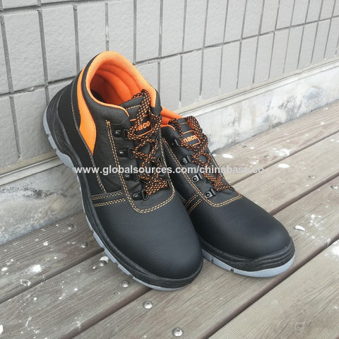 Middle-Cut Embossed Leather Upper PU Outsole Safety Shoes - China