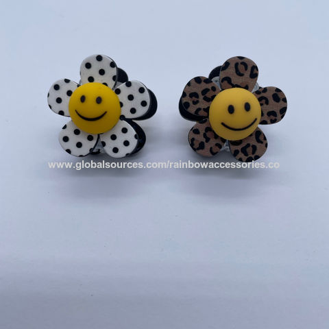 STAR STUD HAIR CLIP SMALL YELLOW STAR STUD HAIR CLIP SMALL YELLOW