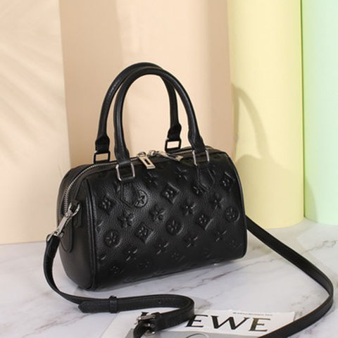 2023 Classic Checkered Tote Bag Lady Bag Shoulder Straps Designer Brand  Replica L-## V Handbag Luxury Bag Fashion Bag Women Handbags - China  Replica AAA Distributors and Luxury Handbag price