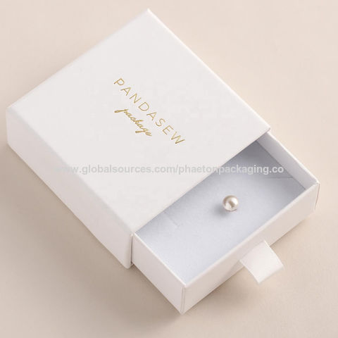 Free Bracelet Jewelry Box Mockup Branding Scene - Free Package Mockups