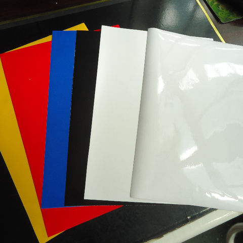 Imprimé en PVC/Impression des étiquettes autoadhésives papier autocollant  autocollant transparent de code à barres - Chine Étiquette adhésive,  autocollant