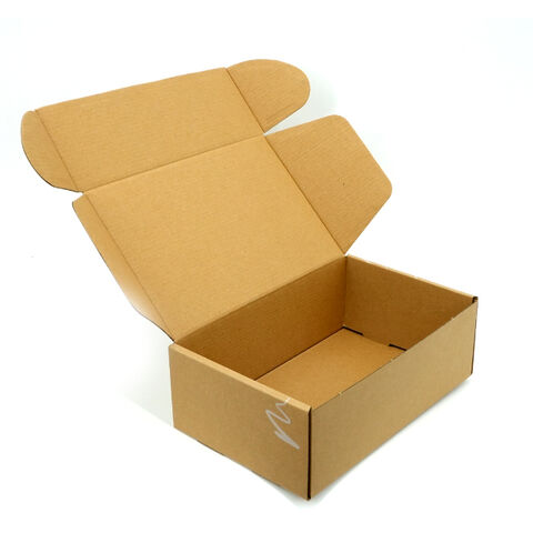 Achetez en gros Boîte En Carton Ondulé Avec Impression De Logo Personnalisé  Pour Emballage De Vêtements Chine et Boîte D'emballage De Vêtements Kraft à  0.42 USD