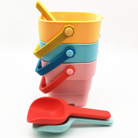  6PCS Collapsible Sand Buckets and Shovels Foldable Beach Buckets  with Handle Silicone Sand Buckets Silicone Collapsible Bucket : Toys & Games