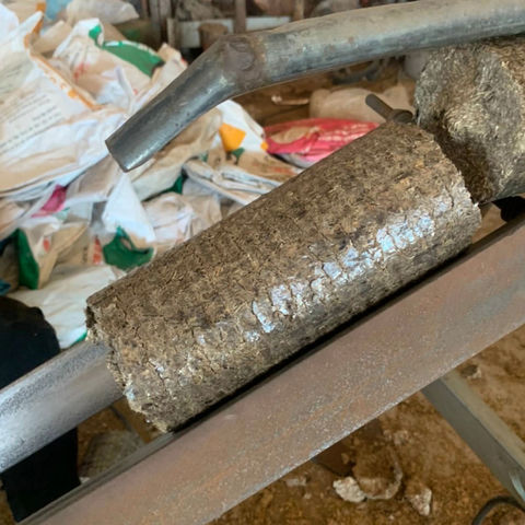 Briquettes Bois Chêne 100% Naturelles 15 Kg - Bois De Chauffage Cheminée Four Brasero Haut Rendement