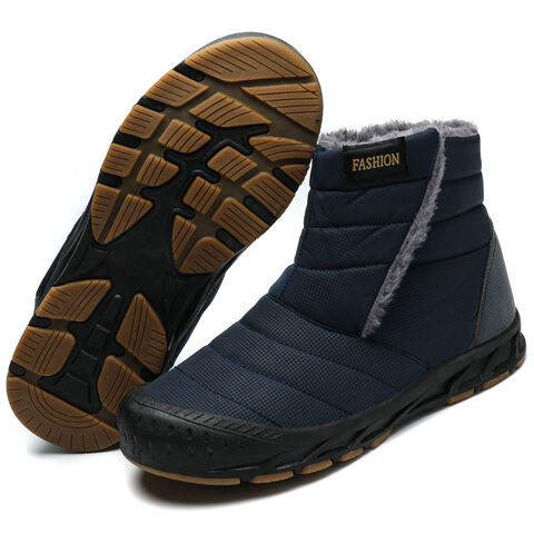 Sepatu bot salju pria