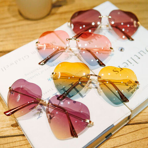 Óculos de sol promocionais de vários estilos da moda com impressão de logotipo, óculos de sol de coração personalizados