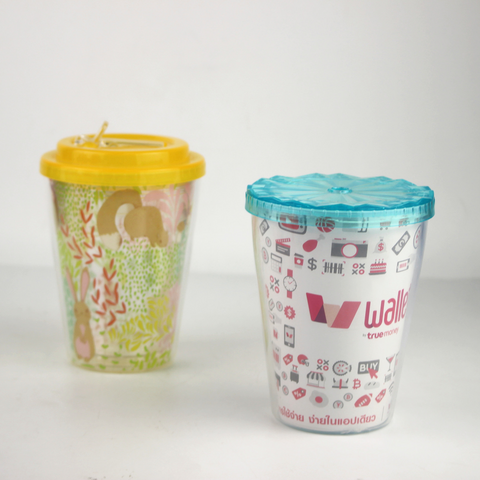 Vaso térmico de doble pared de plástico para café frío con tapa y pajitas, superventas 2022