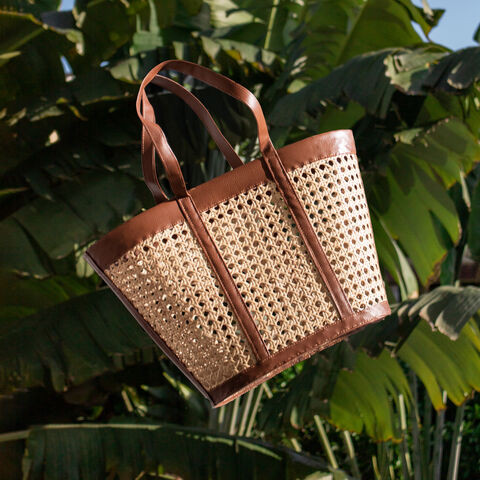 OEM/ODM Service Hand Woven Hand Bag/Rattan beach bags/Fashion Beach Bag made by Rattan and Leather from Vietnam Wholesaler for sale at factory direct price