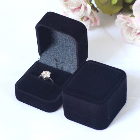 Vintage Jewelry Ring Box, Faux Pearl and Rhinestone Ring Box, Heavy Mini Jewelry  Box No Maker, Wedding Ring Box, Valentine, Elegant Gift - Etsy