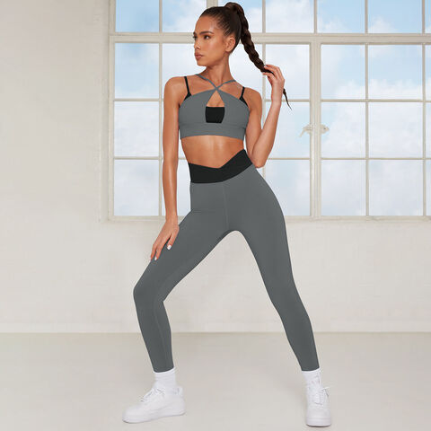 Women 3-Piece Activewear Set Long Sleeve Yoga Gym Crop Top with Thumb Hole  and Sport Bra and Gym Leggings : : Sports & Outdoors