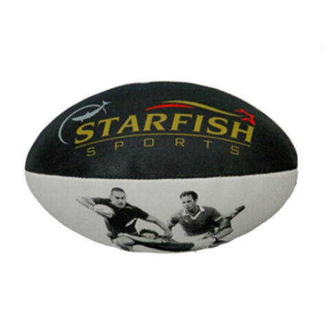 Achetez en gros Intéressant Jouet Ballon De Rugby Personnalisé Avec Enfant-  Chine et Ballon De Rugby Personnalisé