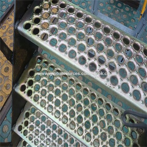 China Non-slip Perforated Metal Sheets Safety Stair Tread factory and  suppliers