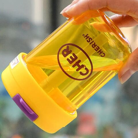 Compre Oem 300ml Niño Botella De Agua A Prueba Fugas Deportes Botellas  Plástico Portátil Té Tazas Al Aire Libre Niñas Y Niños Vasos Y Copas y  Botella De Agua Para Niños de