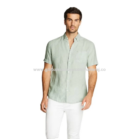 Lässiges Herren Leinenhemd aus weichem und atmungsaktivem Baumwoll-Leinen-Material für heiße Sommer.