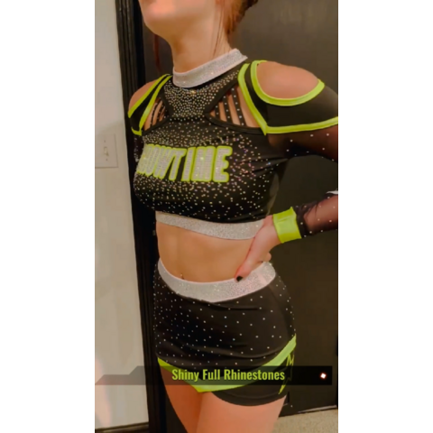 Customized youth crop top cheer uniforms China Manufacturer