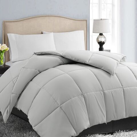 JEAREY Down Alternative Comforter Green Solid Reversible King Comforter  (Polyester with Down Alternative Fill) in the Comforters & Bedspreads  department at