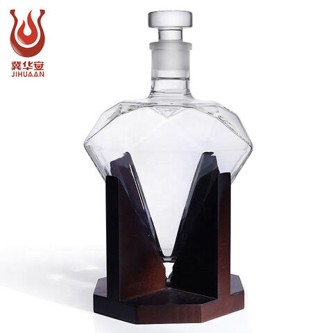 Clear high quality whiskey decanters with lid unique shape long glass  liquor decanters factory