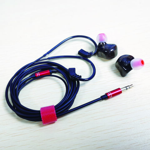 Wired headphones outlet with detachable cable