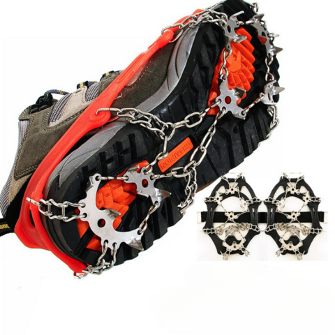 Oferta Especial Precio Ajustable Acero Inoxidable Campo de Nieve Resistente Duradero Escalada Crampones de agarre para hielo