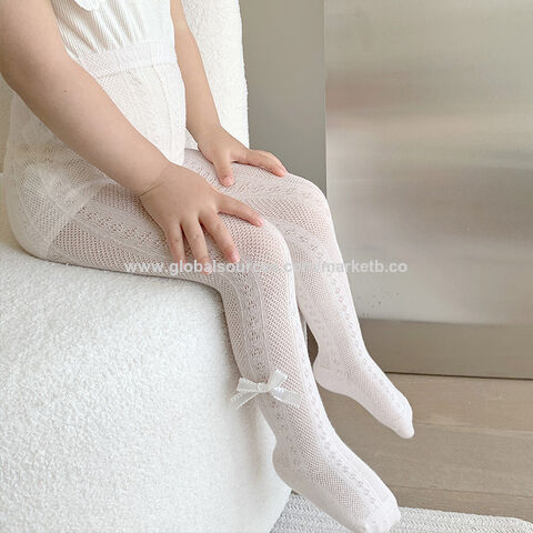 Achetez en gros Chaussettes Collantes Blanches Bébé Fille Pour L'été Chine  et Collants à 2.9 USD