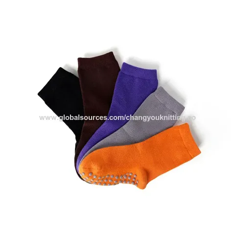 Kinder Winter Socken mit niedlichem Anime-Design, Anti-Rutsch Sohle, aus gekämmter Bio-Baumwollmischung, gestrickte Crew-Socken mit individuellem Anti-Rutsch-Grip