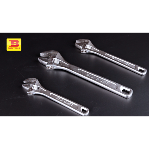 Tension deals socket wrench