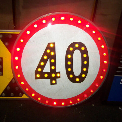 Solar Powered Speed Limited Led Flashing Traffic Sign - China Wholesale ...