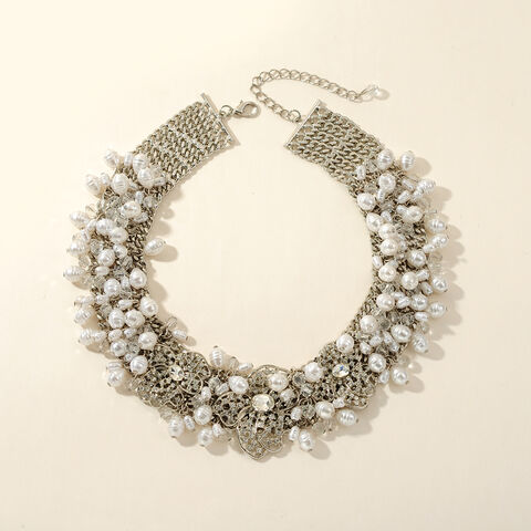 Short statement necklaces — Fashion — Stylin' Granny Mama