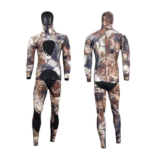 Using a Surf Wetsuit for Spearfishing –