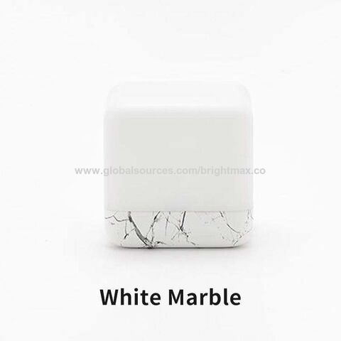Proveedor de Lámpara de Noche Cubo Flip Recargable para Dormir, Lámpara de Noche LED Simple con Temporizador Flip para Niños for sale at factory direct price