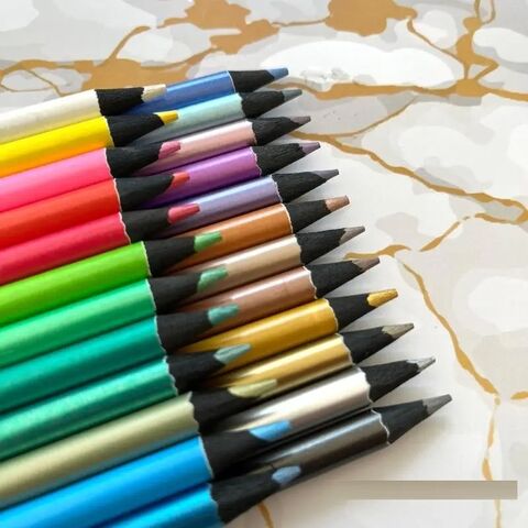 Boîte de 20 crayons de couleurs, bois, pré aiguisé