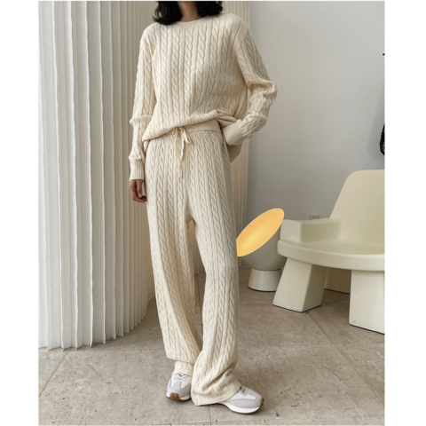 Wholesale Womens Fashion Drawstring Pleated Pockets Cotton Flare Pants  Woman Cotton Polyester Thick Stacked Sweat Pants - China Stacked Sweatpants  Women and Sweatpants Women price