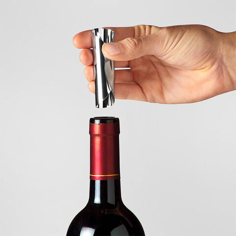 Achetez en gros Pet Vin Verseur Anti-goutte Bouteille Verseur Laser Logo  Impression Bas Moq Chine et Ourseur De Vin à 0.5 USD