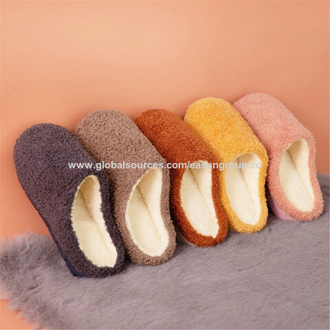 Buy Wholesale China Puff Slippers Custom Slippers With Logo House Slippers Women House Slippers For Men Stitch Slippers Wholesale Fur Slippers Bulk Slippers Girls Fleece Slippers at USD 1.69