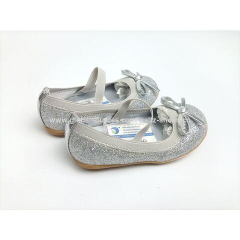 Sapatos clássicos de vestir para menina, confortáveis sapatilhas de bico fino estilo Slip-on, fáceis de calçar e descalçar e confortáveis.
