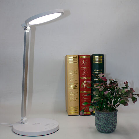 Heißer Verkauf Tragbare Drahtlose Aufladung Augenschutz LED Schreibtischlampe Smart Tischlampe Elektrische Metall Moderne 80 16 5V 500 for sale at factory direct price