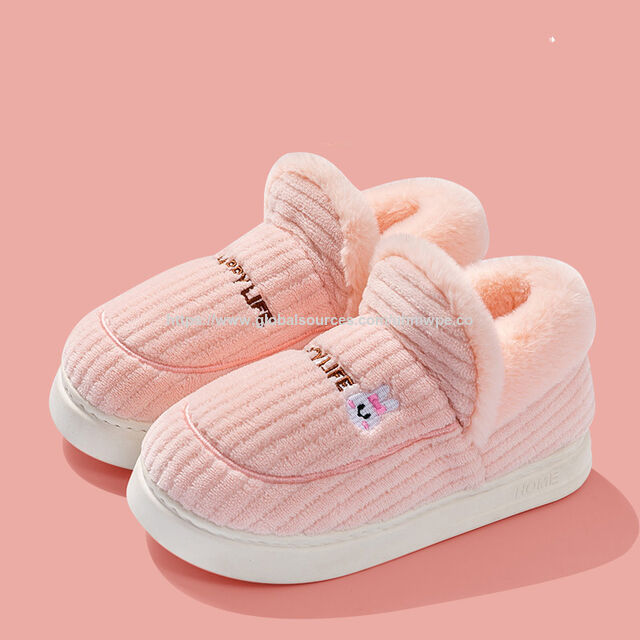 Grosir Sepatu Bot Musim Dingin Wanita Berbulu Merah Muda, Sepatu Bot Salju Hangat dengan Fitur Anti Selip dan Tren untuk Musim Semi for sale at factory direct price