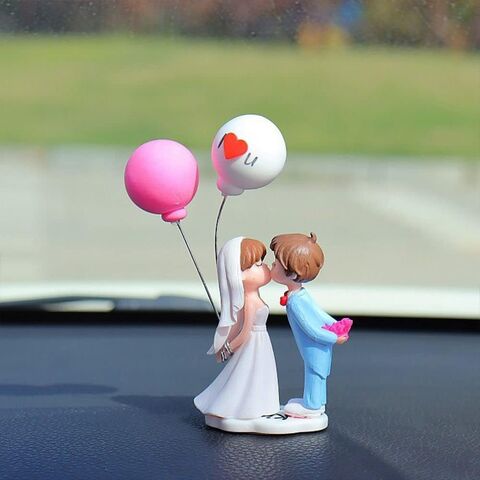Ornements de Couple Anime pour Voiture, Modèle de Mariage Mignon avec Baiser et Ballon, Figurine Décorative pour Intérieur de Voiture, Cadeaux for sale at factory direct price