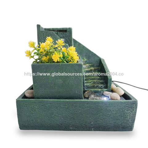 Décoration d'intérieur unique Mini pot de jardin multifonction avec pompe de fontaine LED pour ornement de table