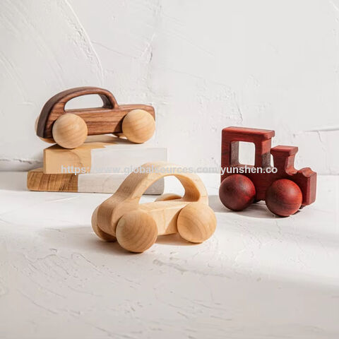 Brinquedos educativos de madeira para bebês por atacado com rodas, trens de bordo, presentes para crianças for sale at factory direct price