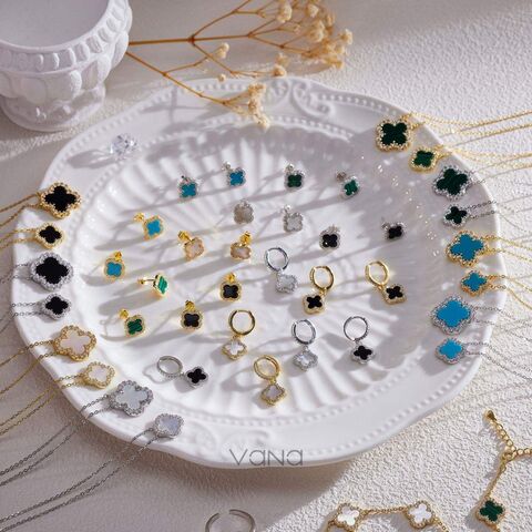 Anting-anting perak 925 sederhana klasik wanita, model clover daun empat klasik for sale at factory direct price